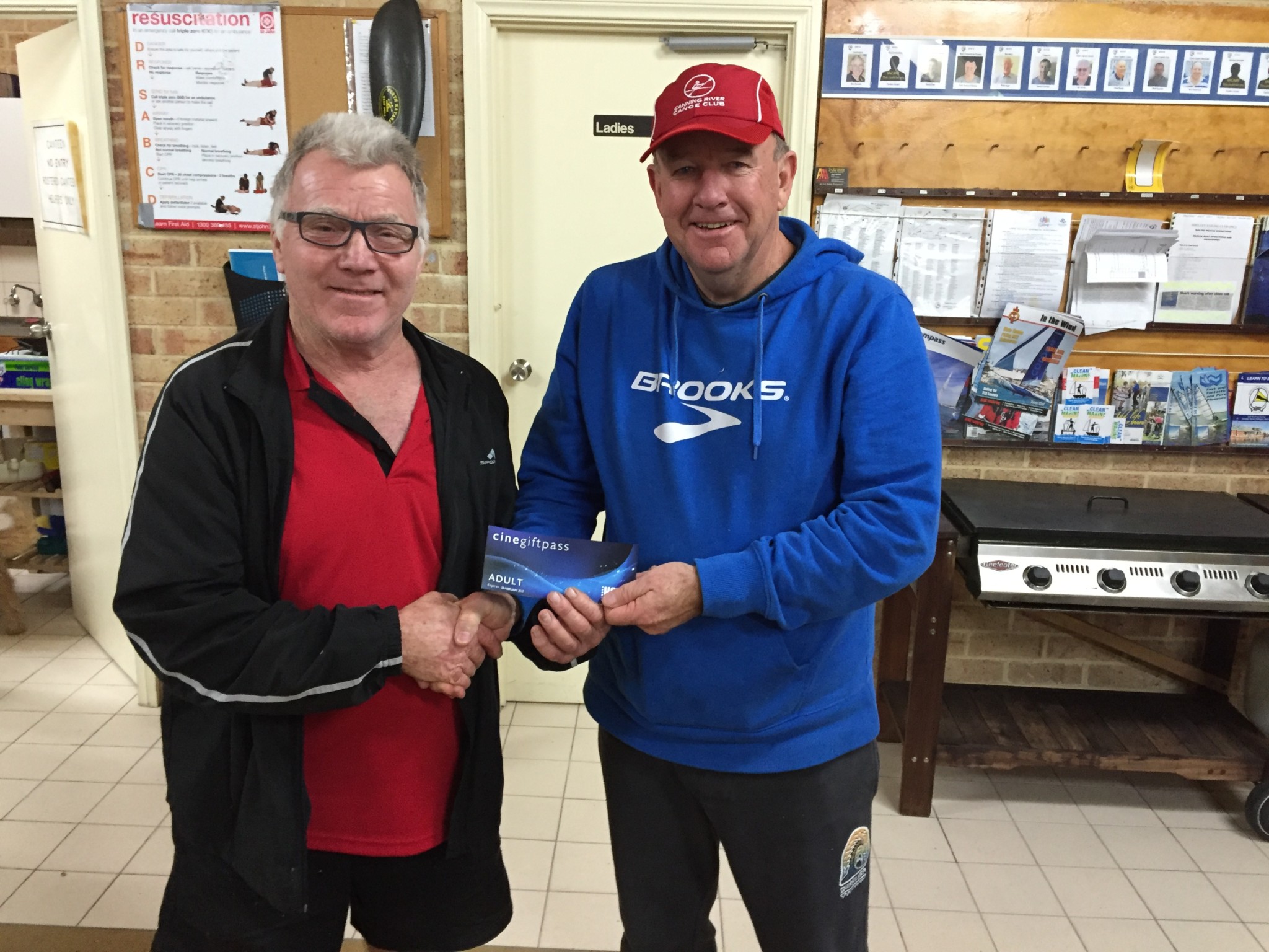 Tues 13th September 2016 : Club Member Steve Mitchinson presenting David with a movie voucher