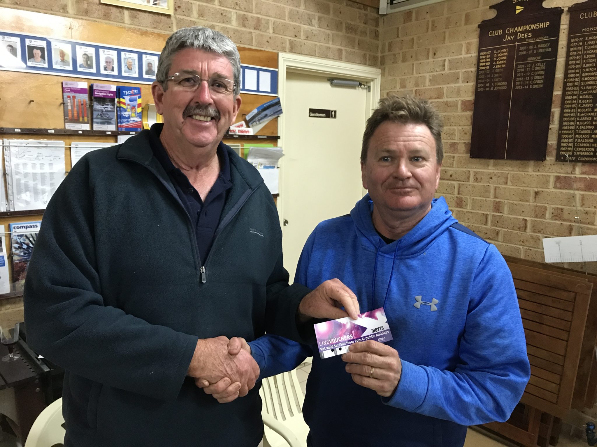 Tues 12th September 2017 : Tonight's photo shows Club Committee Member David Griffiths presenting Francis Nolan with a movie voucher.