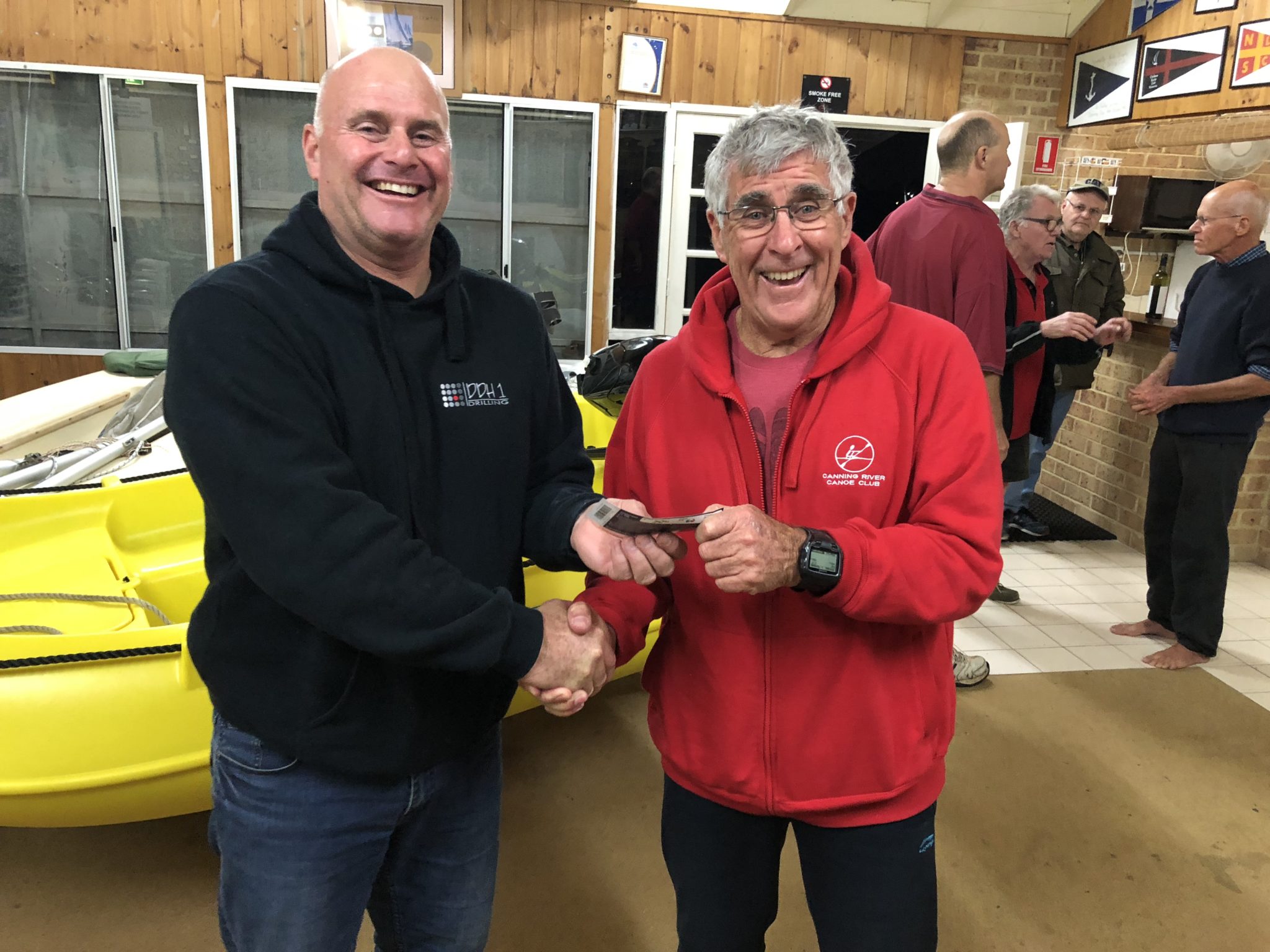 Tues 18th September 2018 : Tonight’s photo shows club member Peter Burge  presenting Joe Wilson with a movie voucher