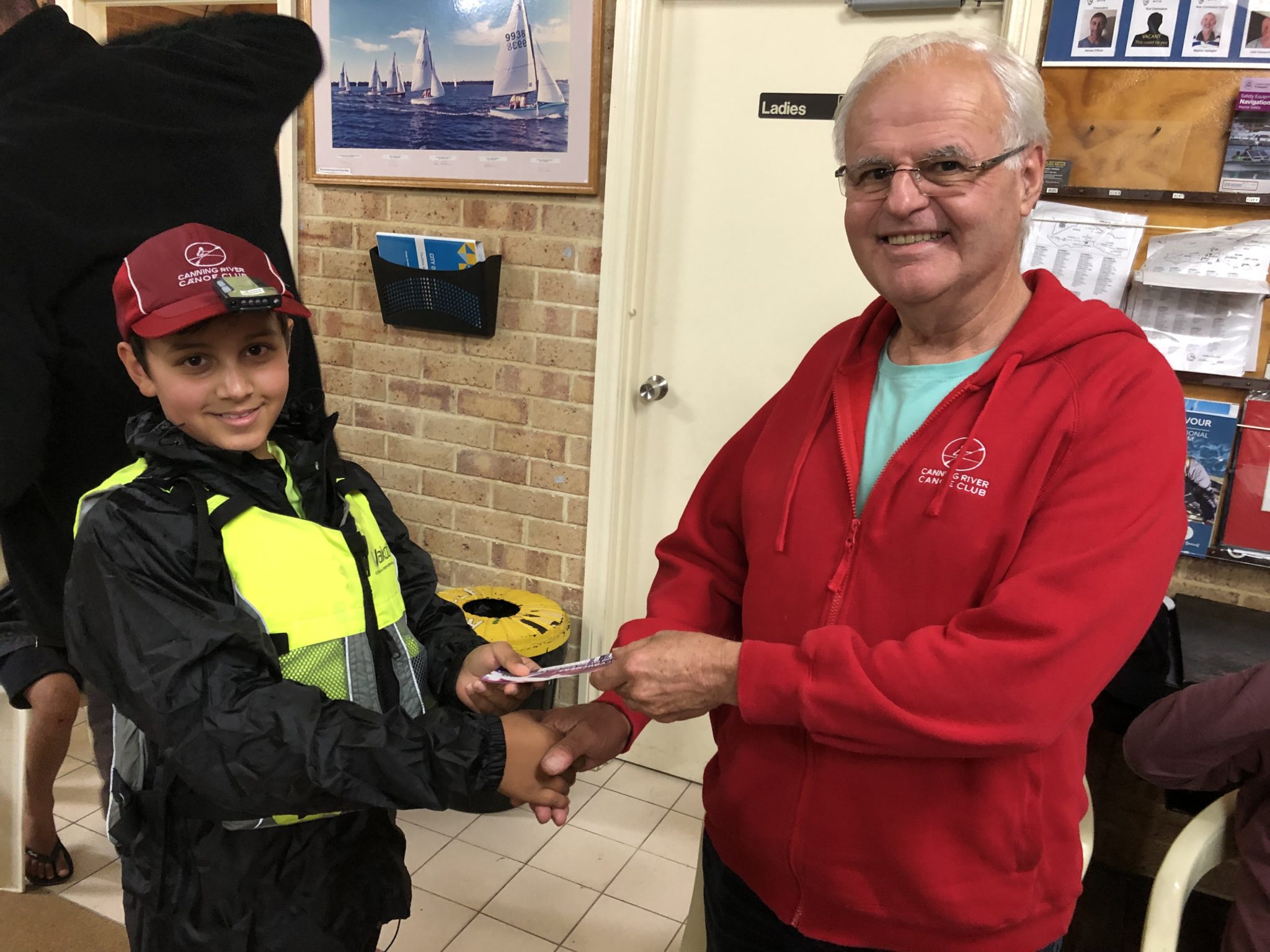 Tuesday 16th April 2019 : Tonight’s photo shows club member Les Siemen presenting Connor Jacob with the winners movie voucher. 